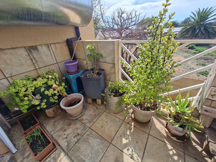 2 Bedroom Property for Sale in Pellissier Free State